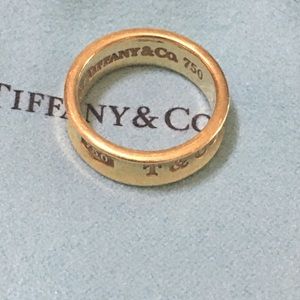 Tiffany & Co. 18k 1837 collection ring- complete